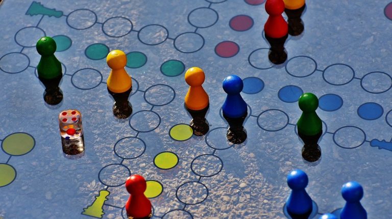 not ludo, game board, glass-1745964.jpg